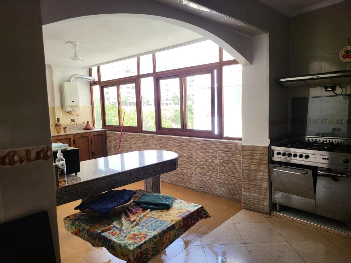 Vaste Appartement Au Centre De Тетуан Экстерьер фото